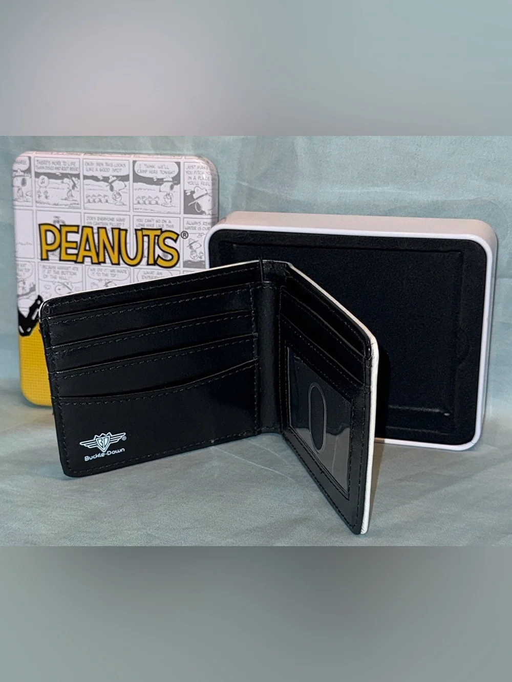 Snoopy peanuts buckle down bifold wallet in collectible tin NIP